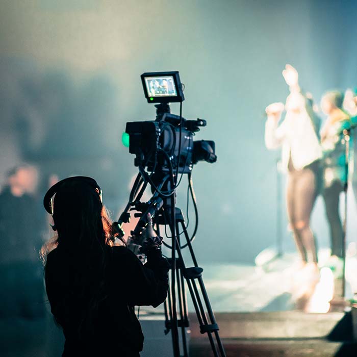 videography recording a concert